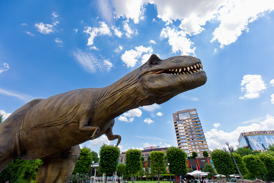 GALERIE FOTO Dinozaurii TRex, Mamut, Velociraptor și alte 23 de